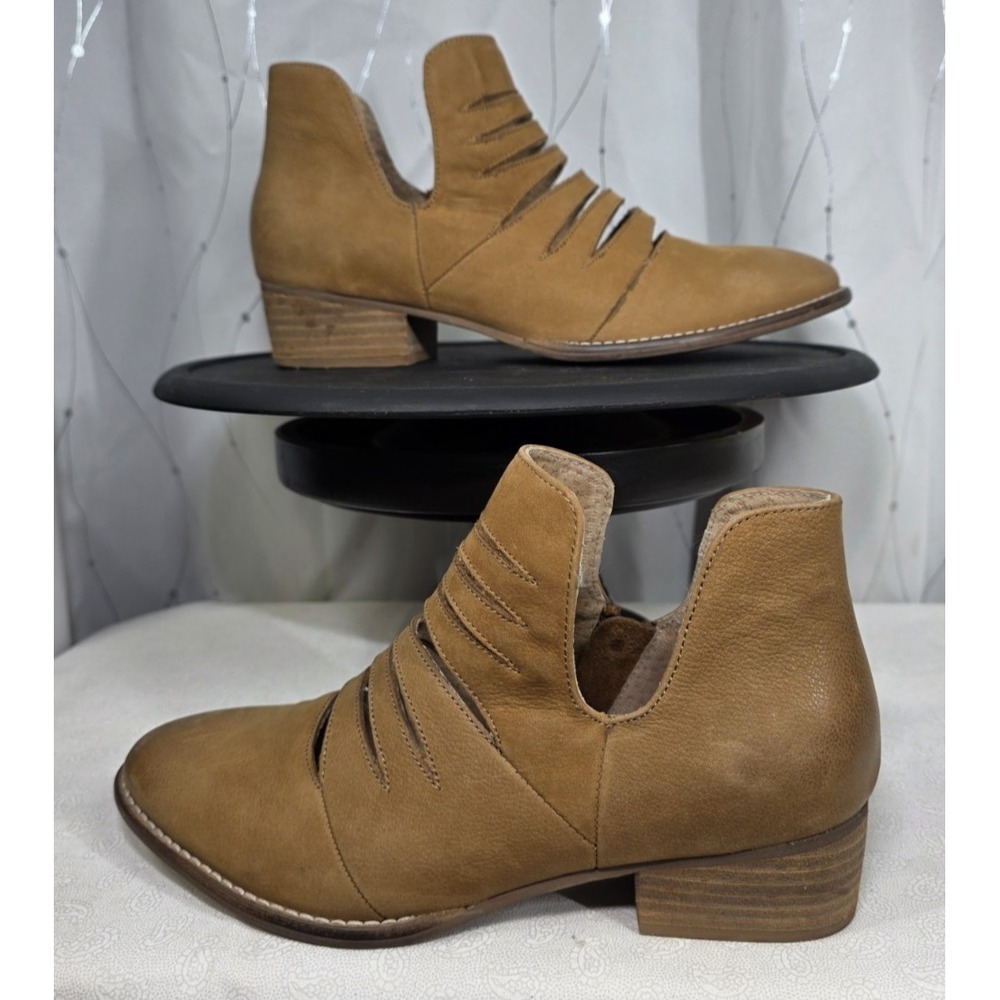 Seychelles Iceberg Booties Cutout Leather 7.5 Cowgirl Western Rodeo Concert